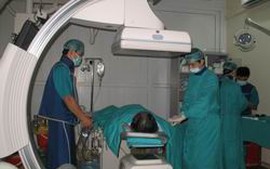 Khuyến khích hỗ trợ 30% mức đóng BHYT còn lại cho hộ cận nghèo